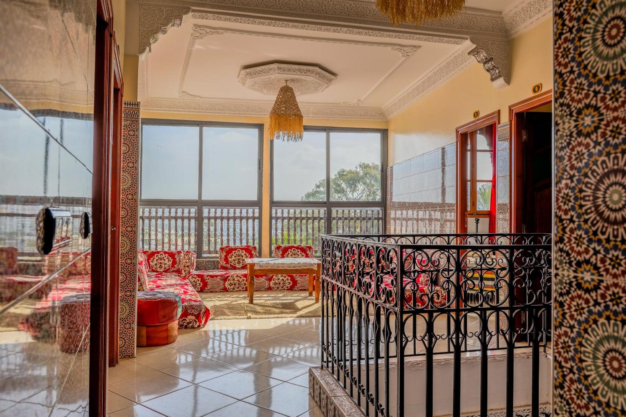 Yakout Hostel 丹吉尔 外观 照片