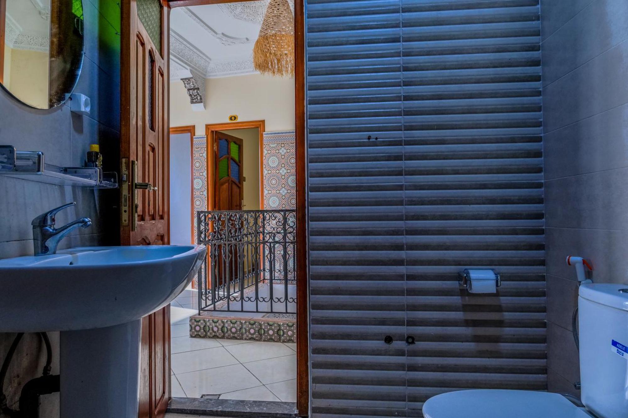 Yakout Hostel 丹吉尔 外观 照片