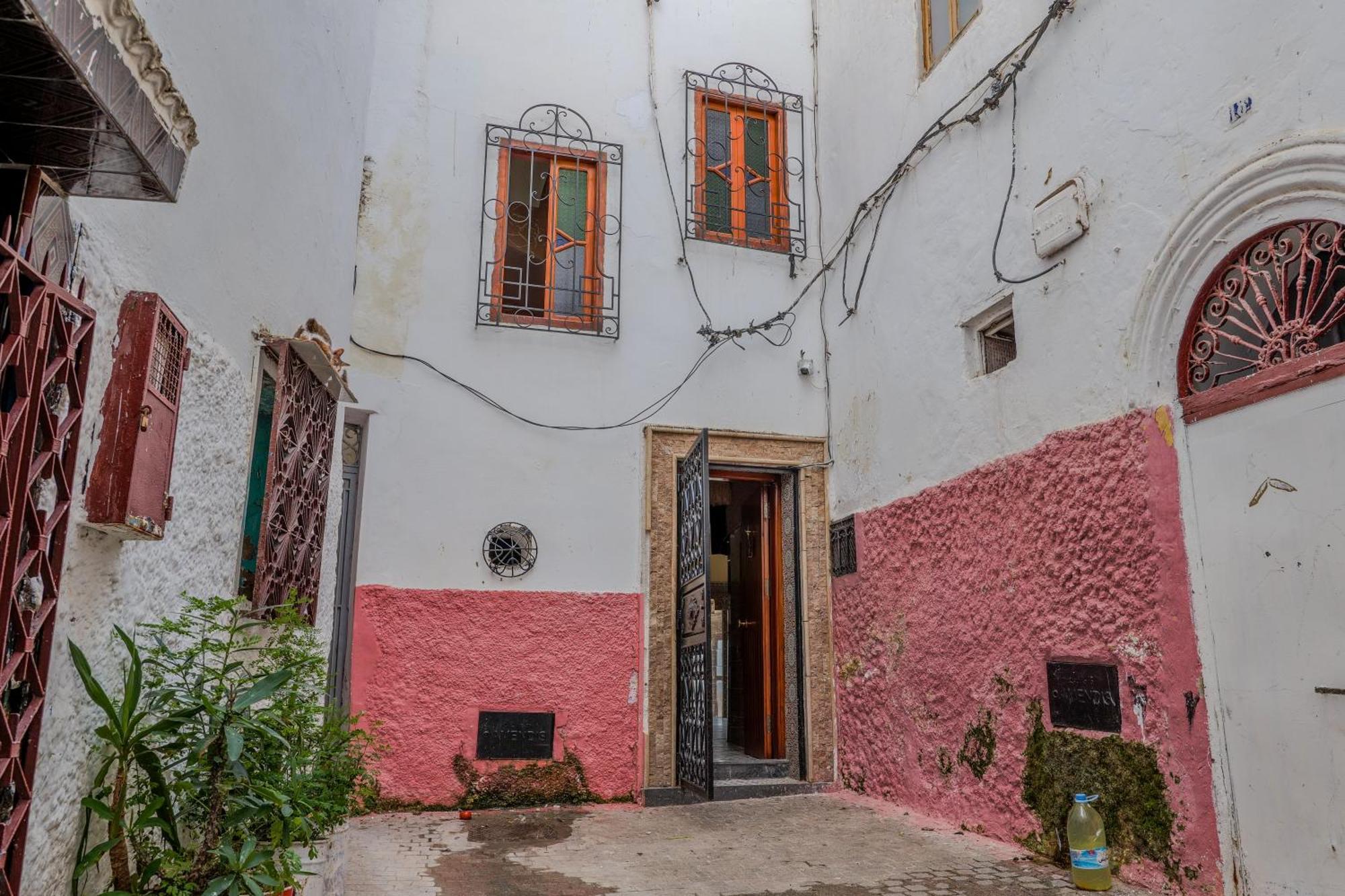 Yakout Hostel 丹吉尔 外观 照片