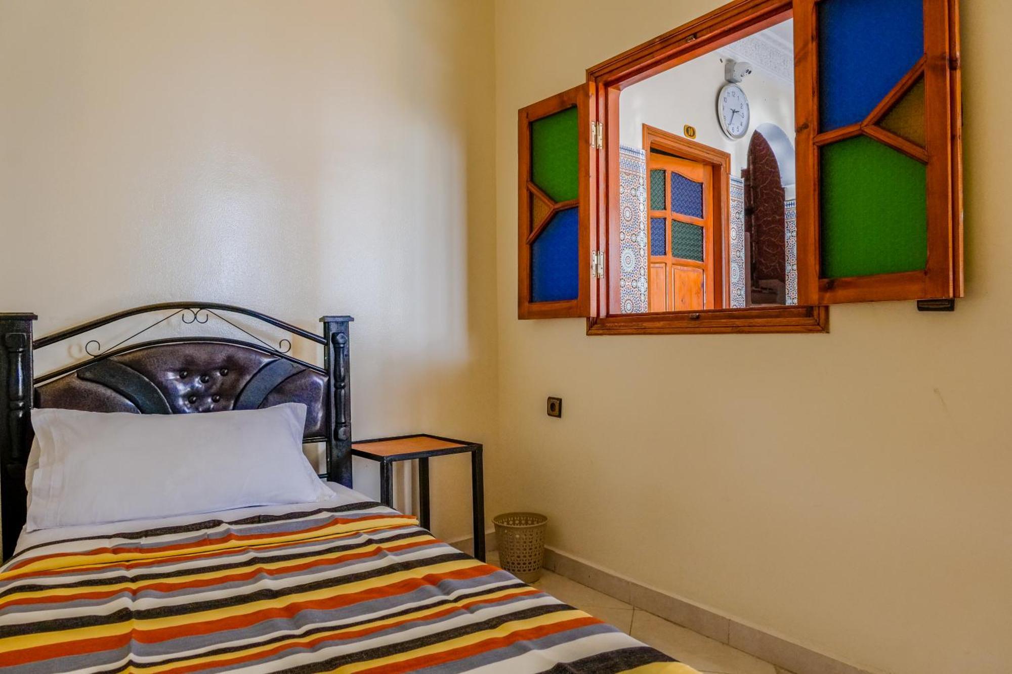 Yakout Hostel 丹吉尔 外观 照片